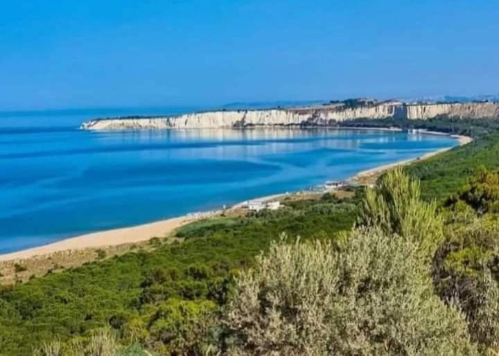 فندق La Dama Bianca Bovo Marina مونتاليغرو المظهر الخارجي الصورة
